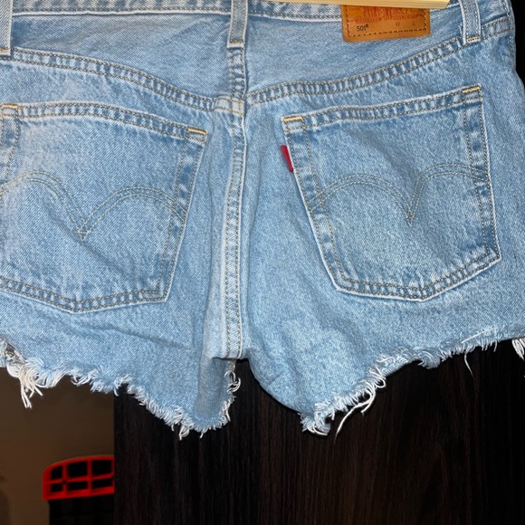 levi’s 501 high waisted shorts - Picture 2 of 3